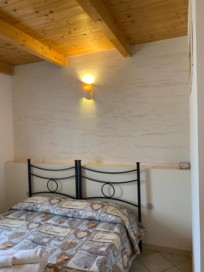B&B Due Coste Порто-Конте Экстерьер фото